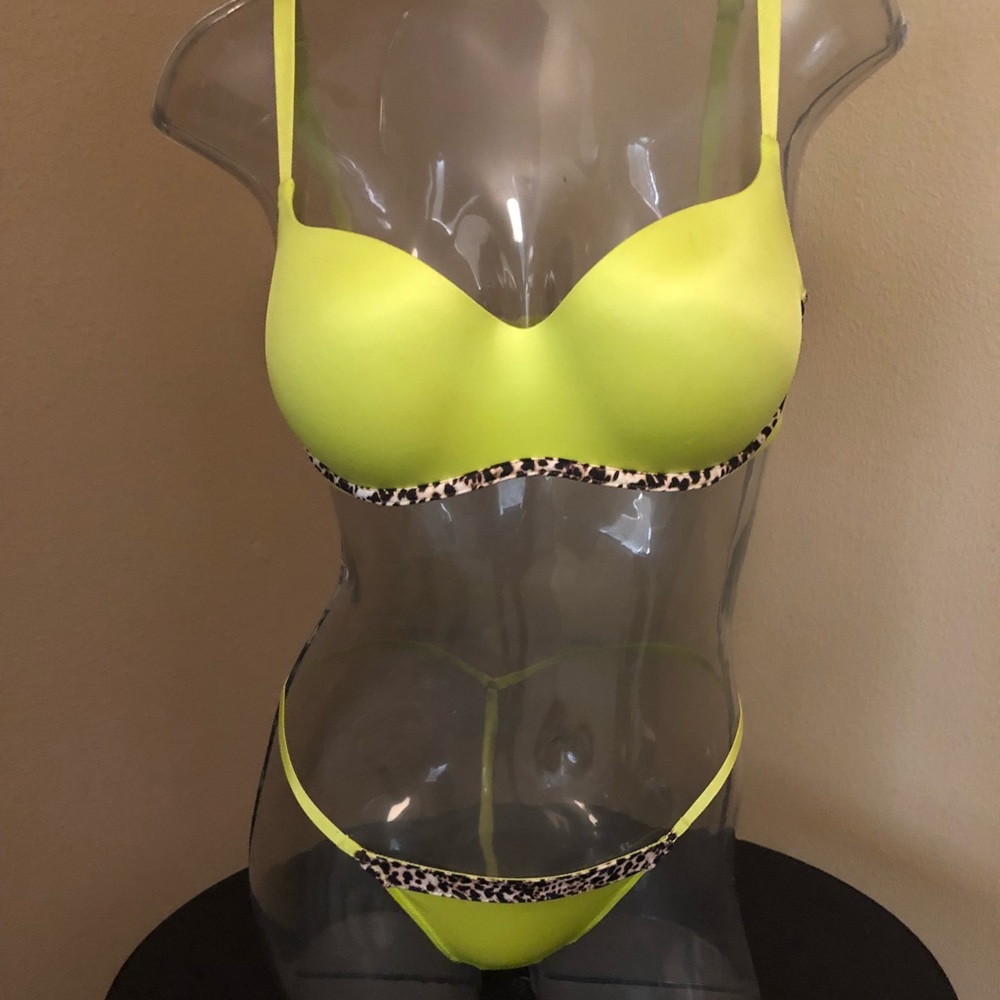 Victoria Secret Bra and matching Panty